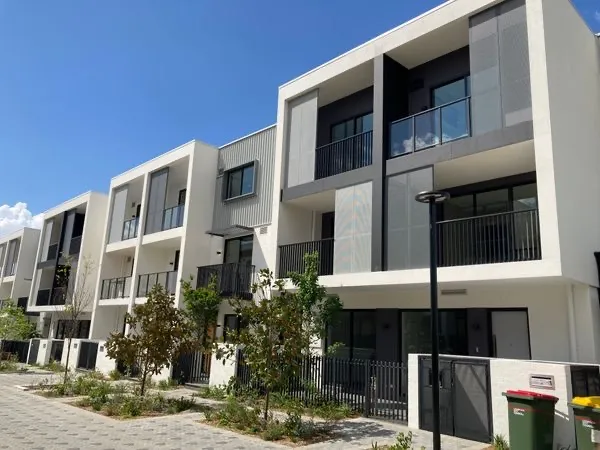 Near new 1 Bedroom Townhouse, available from 22/11