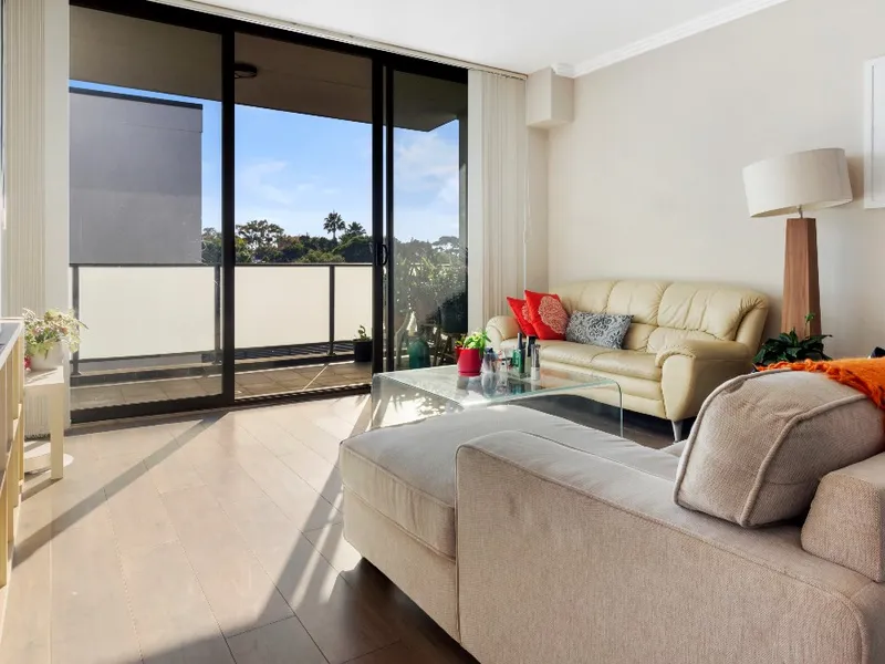 PLEASE CONTACT AGENT FOR PRIVATE INSPECTIONS OR FACE-TIME CALL