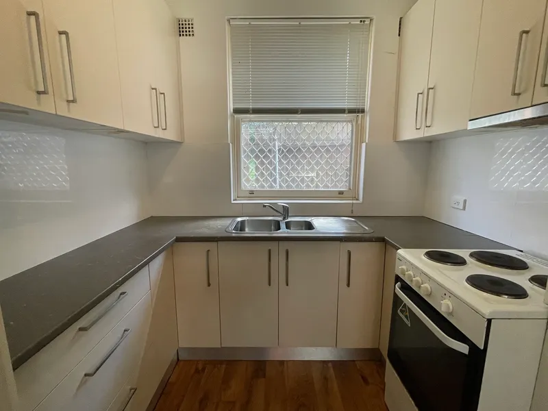 Great Value, Convenient 1 Bedroom Unit!