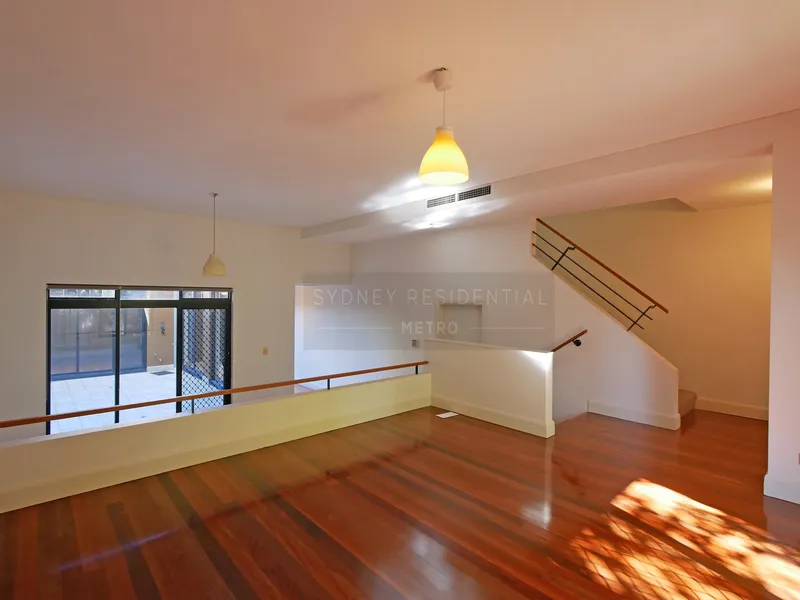 3 Bedroom Contemporary terrace in a sought-after location
