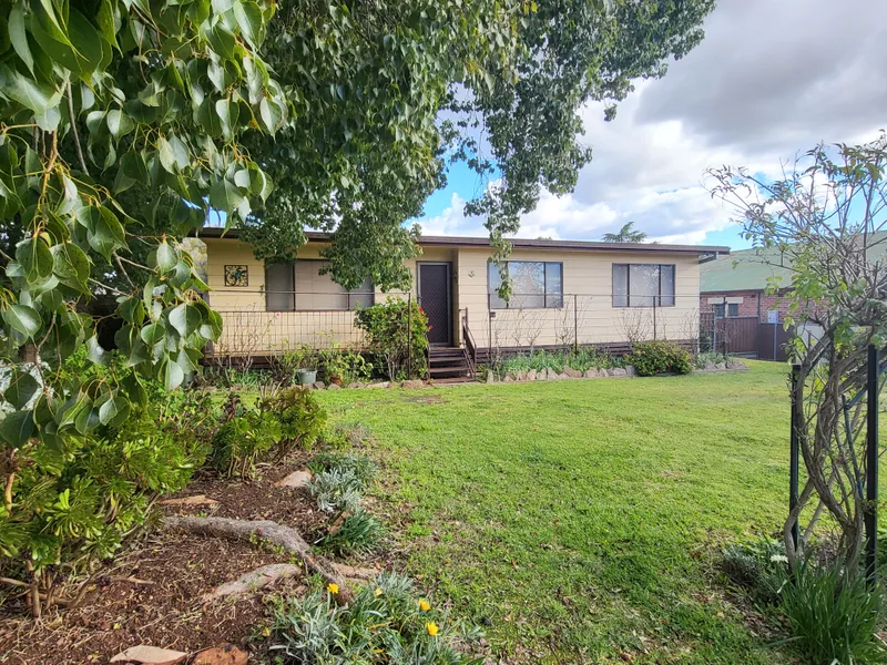 Great Value 3 Bedroom Home on a Large Block.