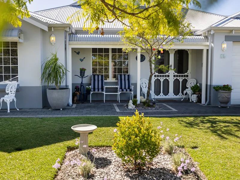 Park-Front Luxury Home in Caladenia School Zone