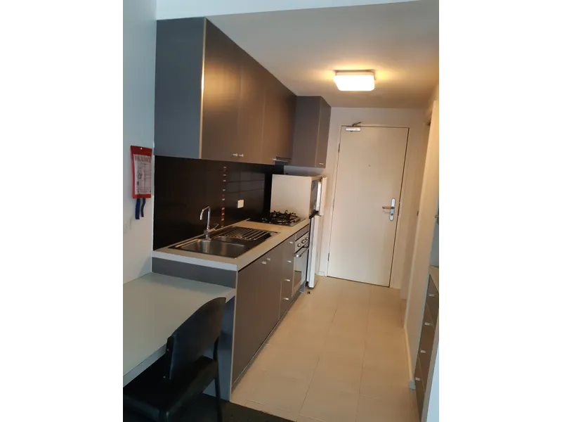 Studio apartment in convenient location!