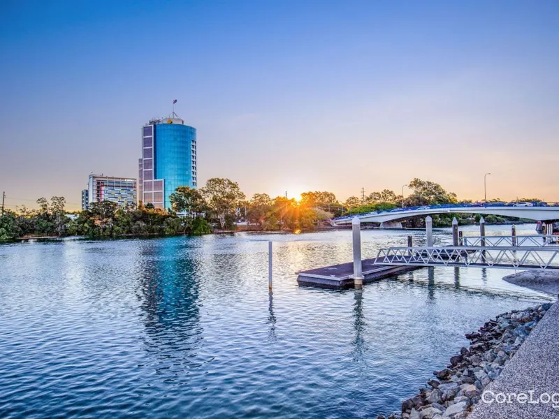 Furnished Riverfront Home on Chevron Island