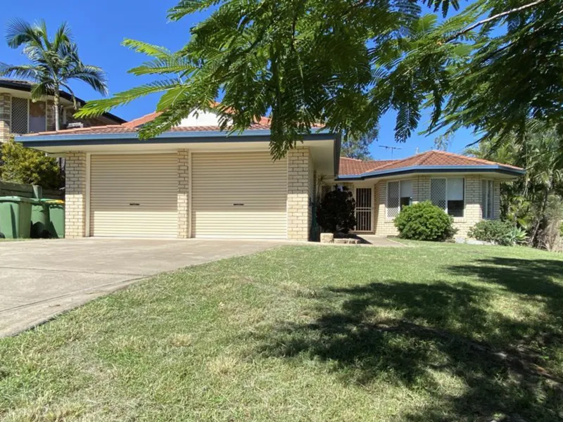 Ideal Investment with long term tenants in place.