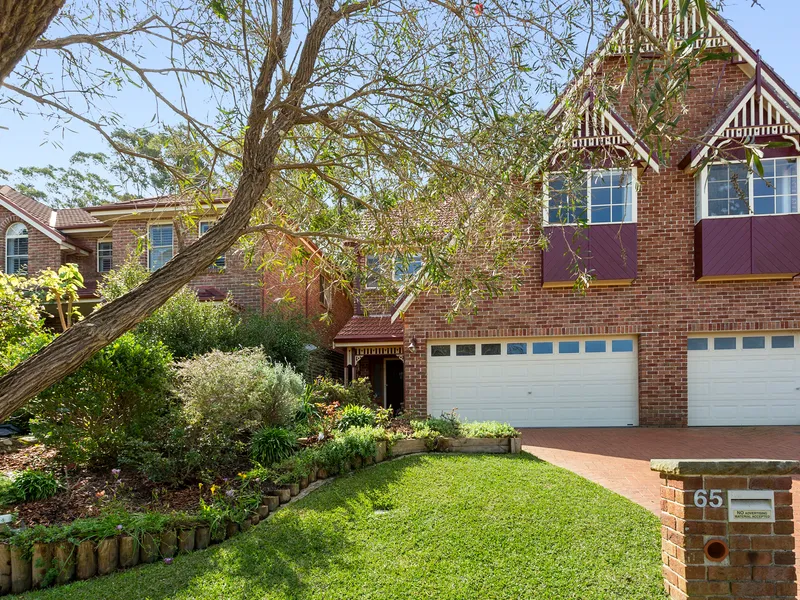 Leafy outlook from private family sanctuary, backing to bushland reserve