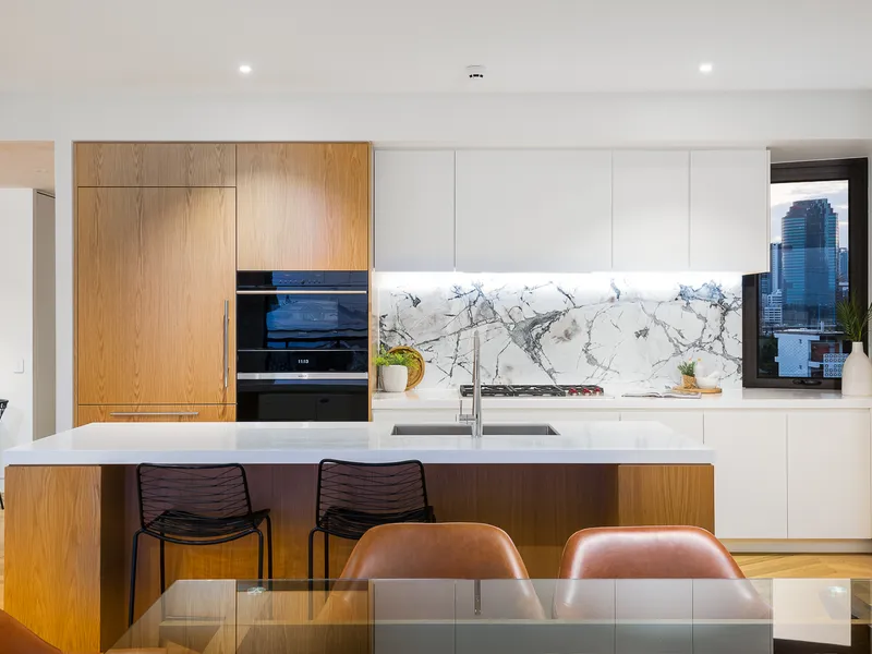 Luxury Living in Trendy New Farm Location
