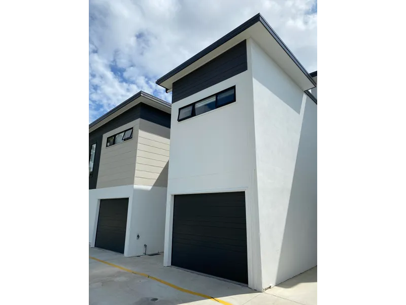 Fresh Unit In Prime Caloundra Location!