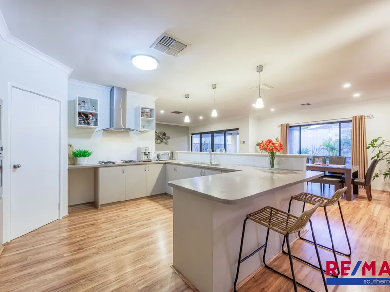 Feature Packed Family Home!!! Presented by the Mitchell Family Team