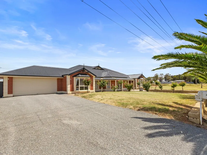Expansive Family Home On Sprawling Allotment