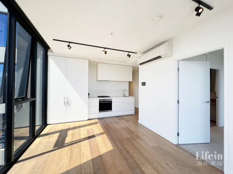 Two Bedroom Apartment at West Melbourne