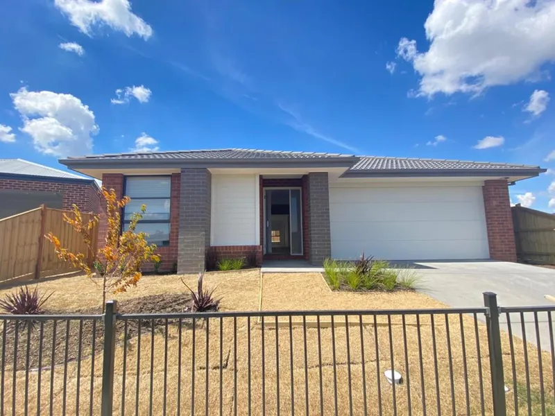 Light-Filled & Spacious Home! 