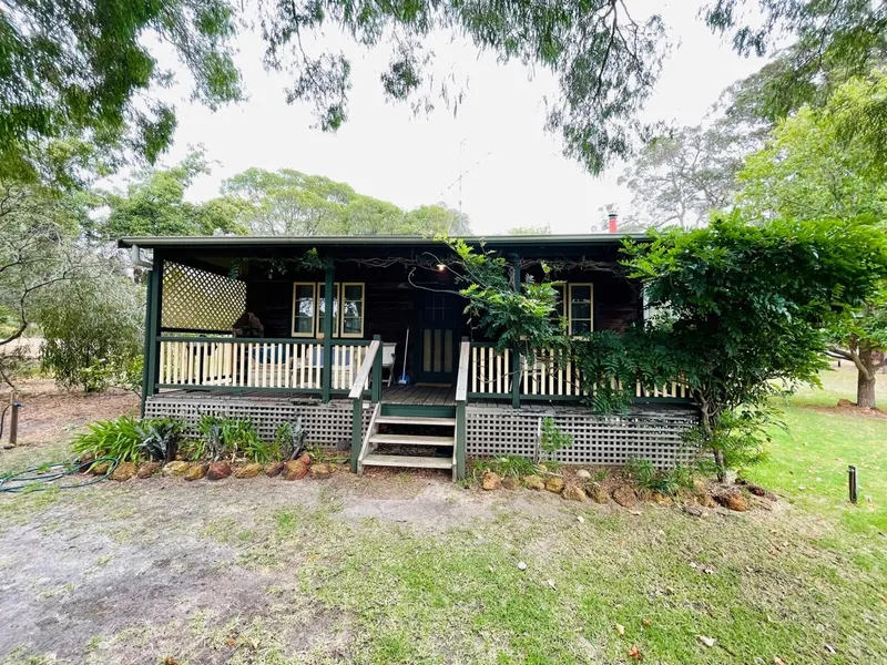 FULLY FURNISHED RURAL LIVING