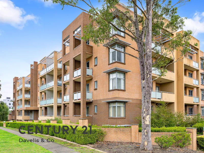 GROUND FLOOR TWO-BEDROOM APARTMENT