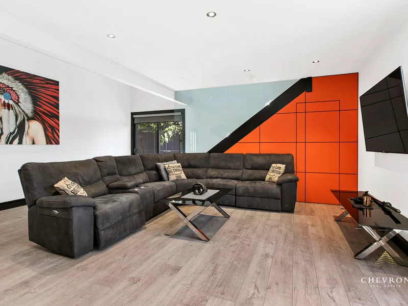 TWO IN ONE | HOUSE & GRANNY FLAT COMBO FOR SALE! 
