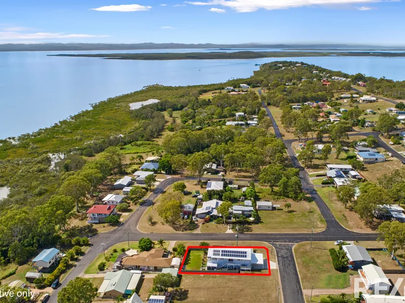 Newly Renovated With Ocean Views And Dual Living