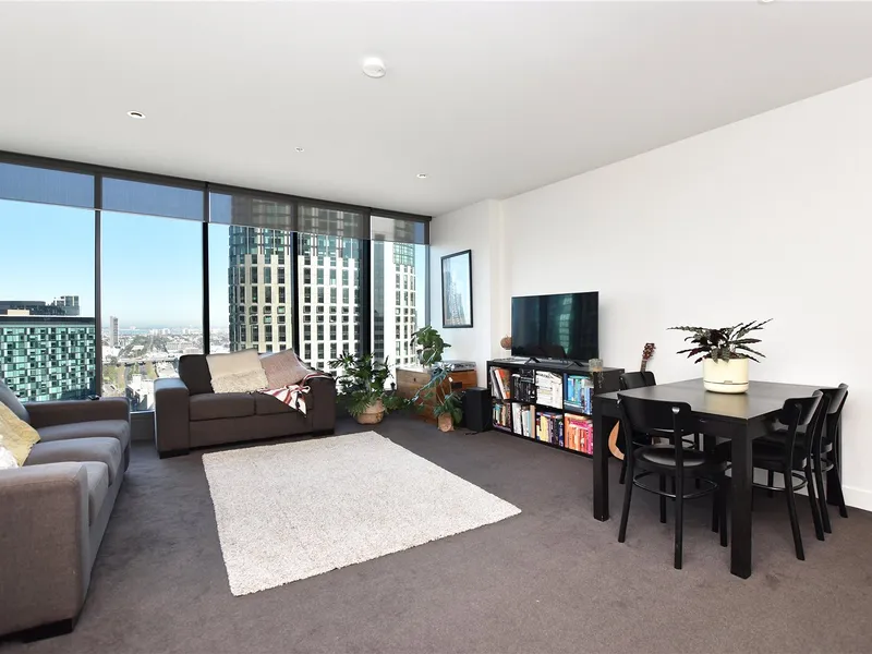 Freshwater Place: Spacious Unfurnished One Bedroom Apartment with Brilliant River and City Views!