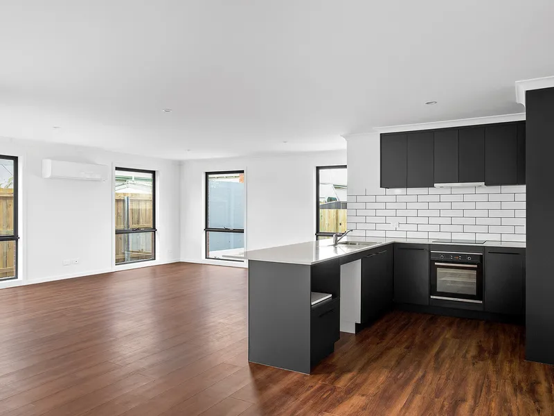 Modern Home, Convenient Location!