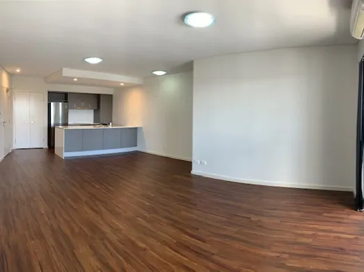 The BEST 2 x 2 Apartment! Spacious Living Area, partly furnished BONUS!