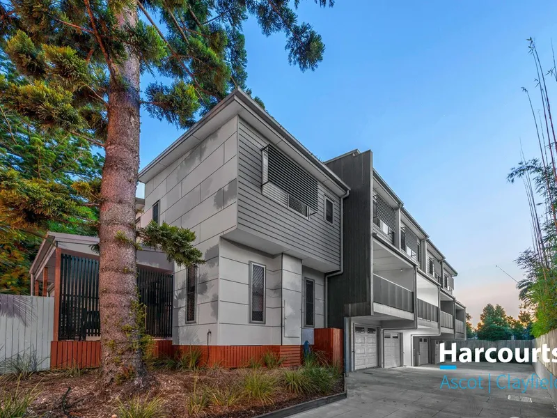 Stylish Multi Level Living in Convenient Hendra Location