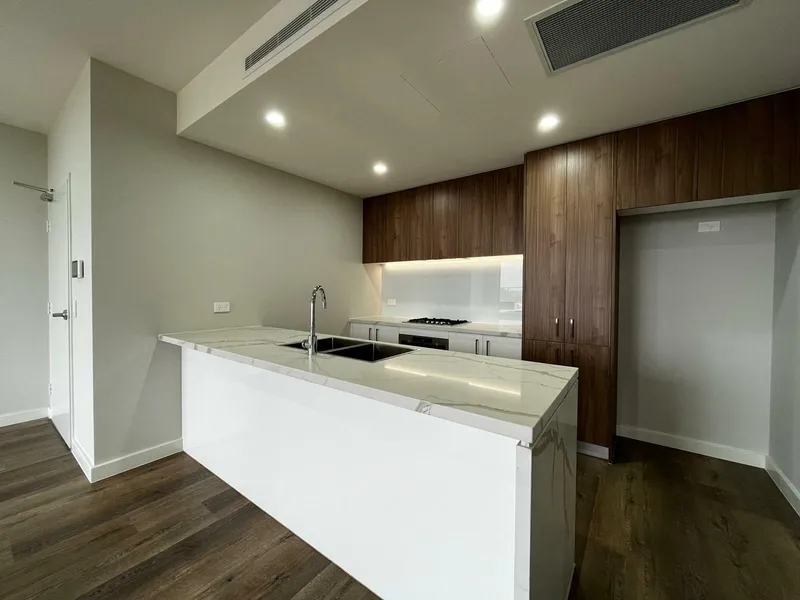 Brand New Luxurious Apartment and Studio in the Heart of Schofields