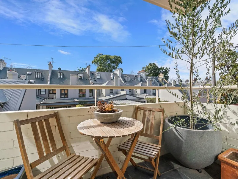 NORTH FACING - 2 BEDROOM OPTION TO BE FURNISHED