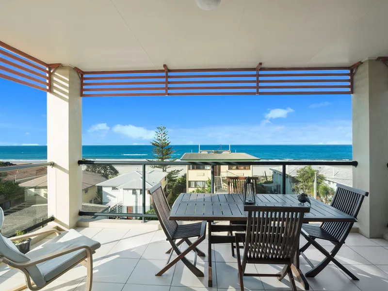 BOUTIQUE BEACHSIDE APARTMENT!