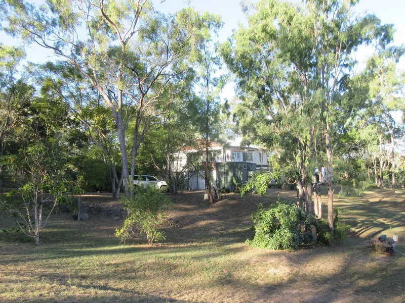 Peaceful, Private Country Living
