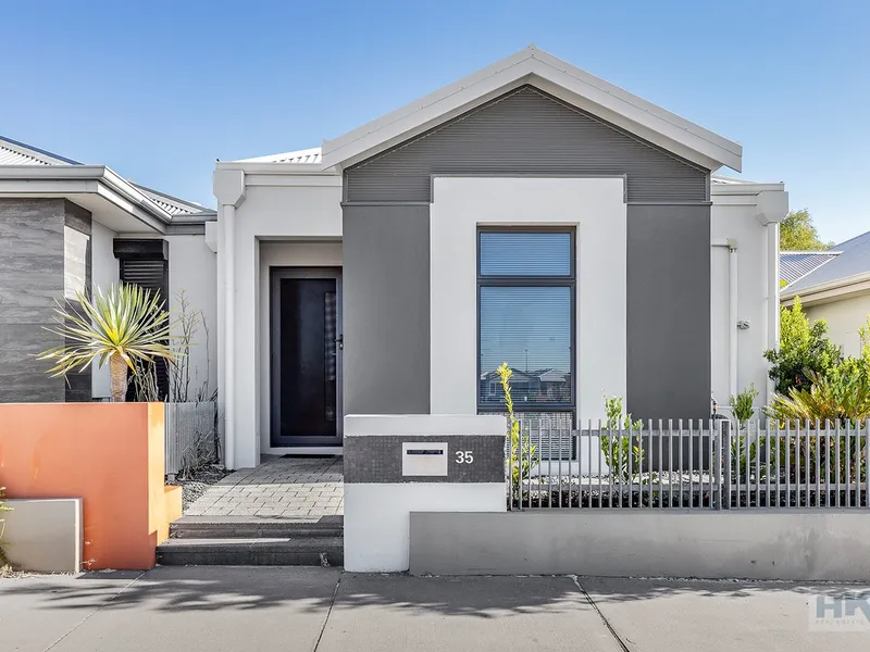 Modern, Private And Well Located