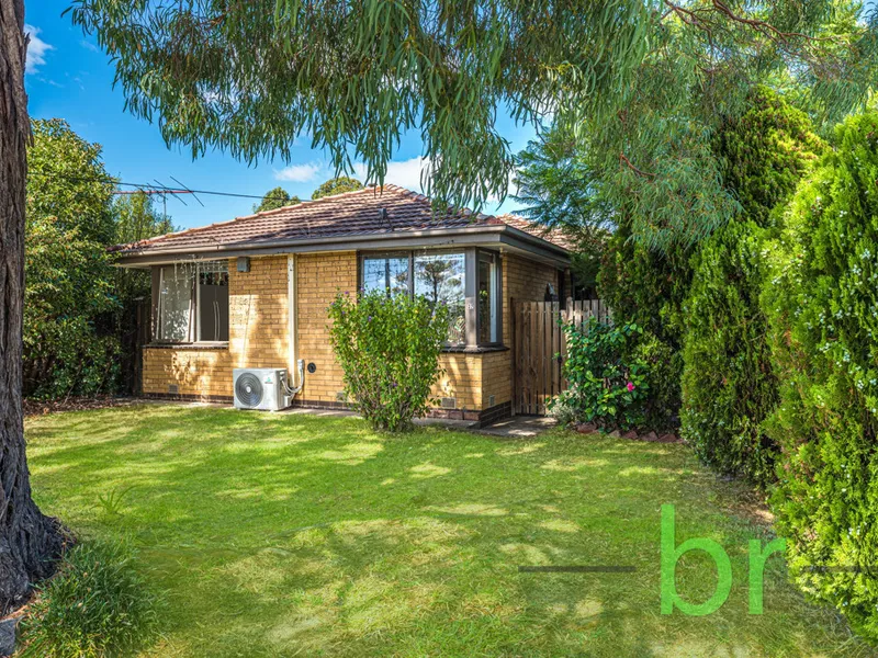 CENTRAL 3 BEDROOM WITH DOUBLE GARAGE