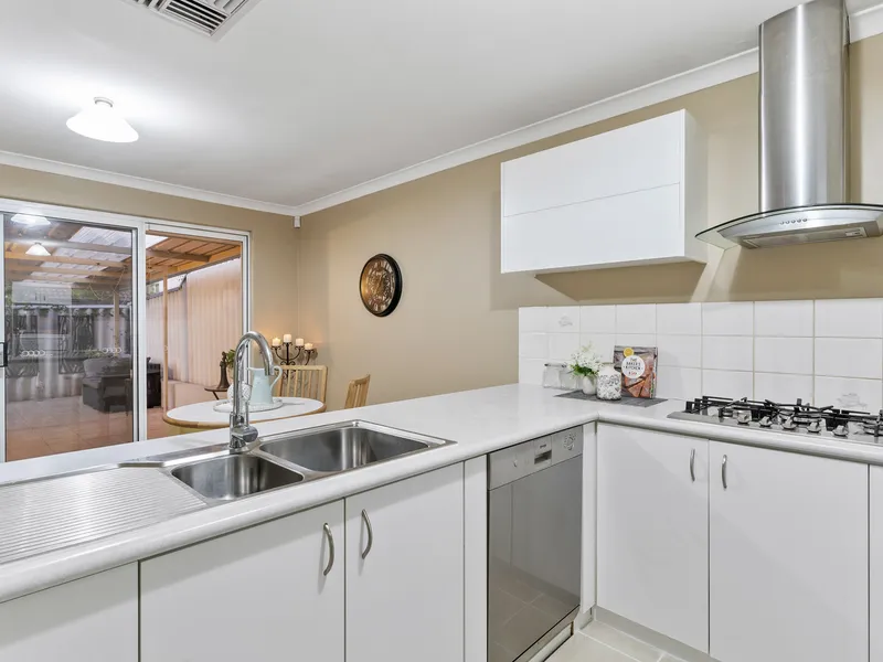 LIVE OR INVEST - VIVACIOUS VALUE