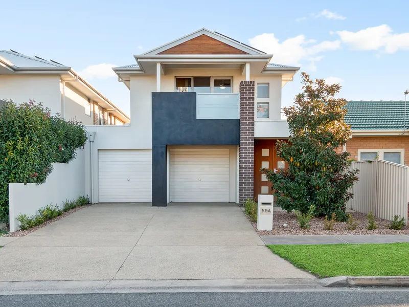 Effortlessly Elegant & Stylish | Modern Beachside Living