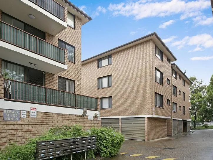 Great Location, Excellent first home/investment