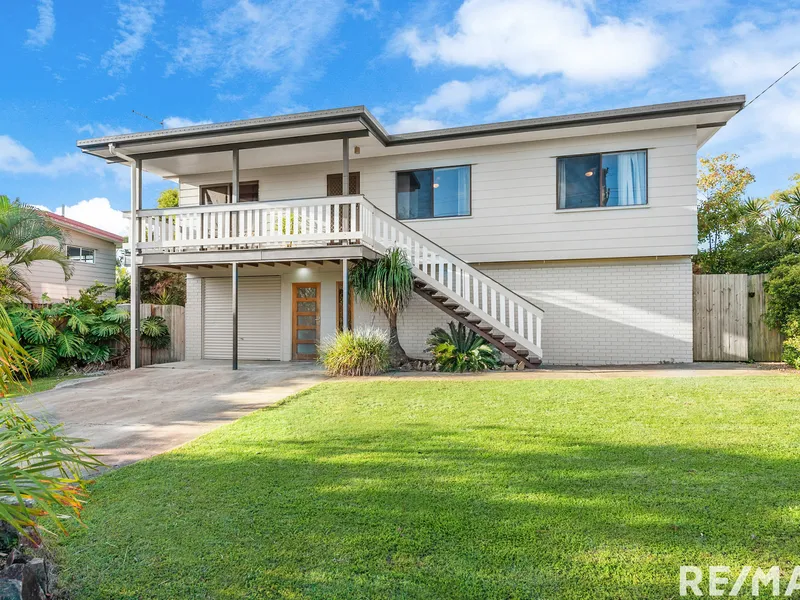 Opportunity awaits with this highset home on 608m2 block