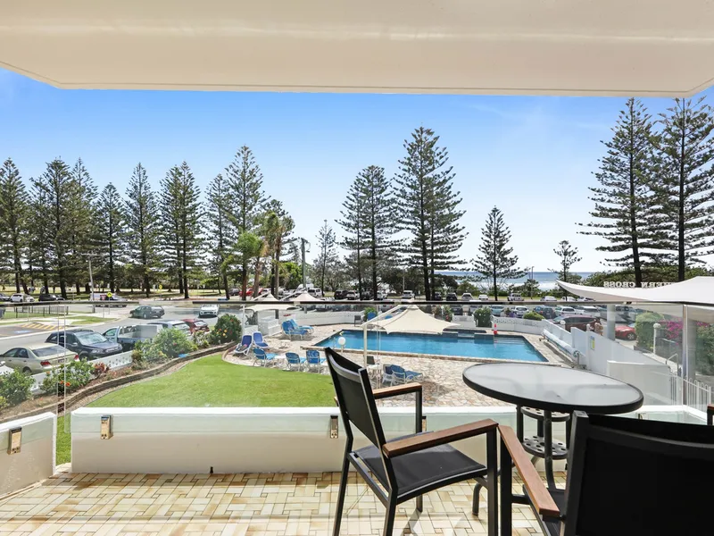 Burleigh Beachfront - Perfect North East Aspect