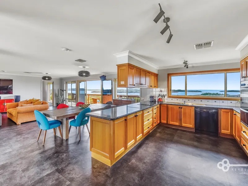THE PICTURE-PERFECT HAVEN WITH POSTCARD VIEWS