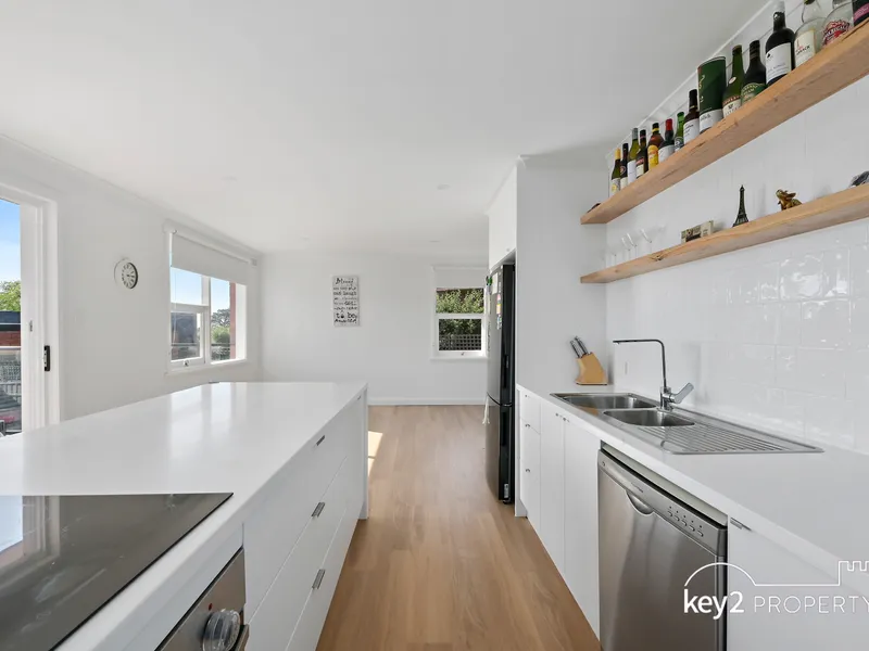 LOVELY HOME IN NEWNHAM