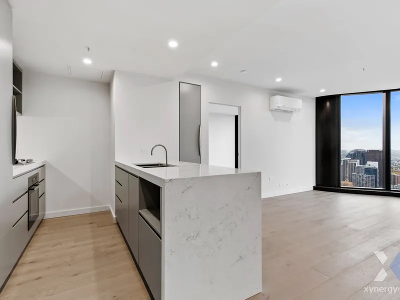 Brand new 2 Bedrooms apartment located in the centre of Melbourne CBD