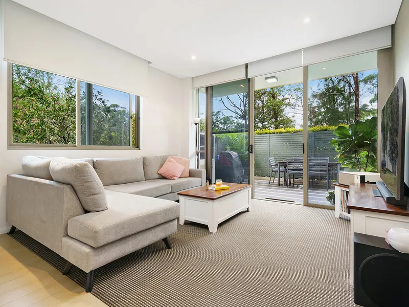 Resort-Style Ground Floor Entertainer