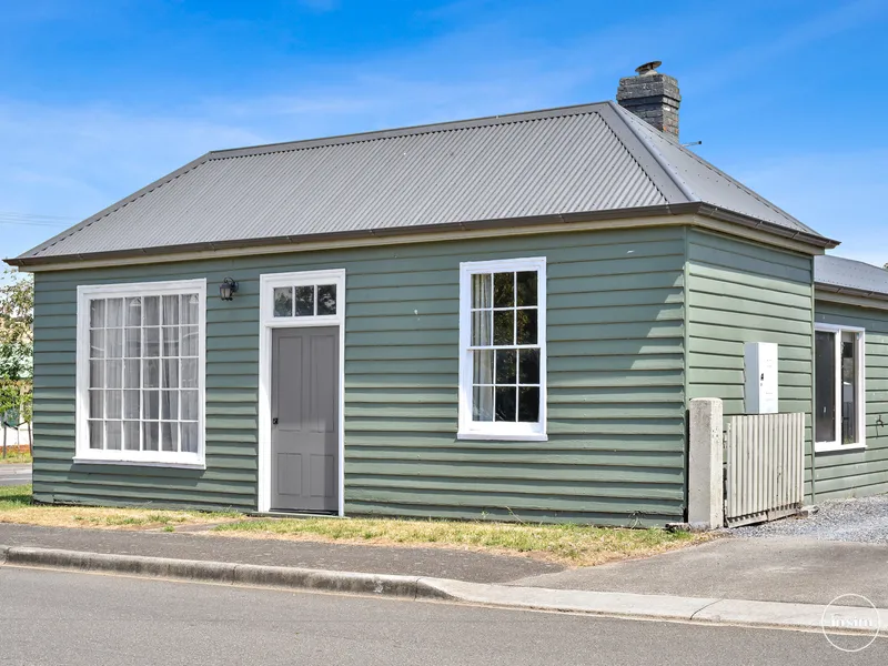 Character in Abundance at Hadfield Cottage