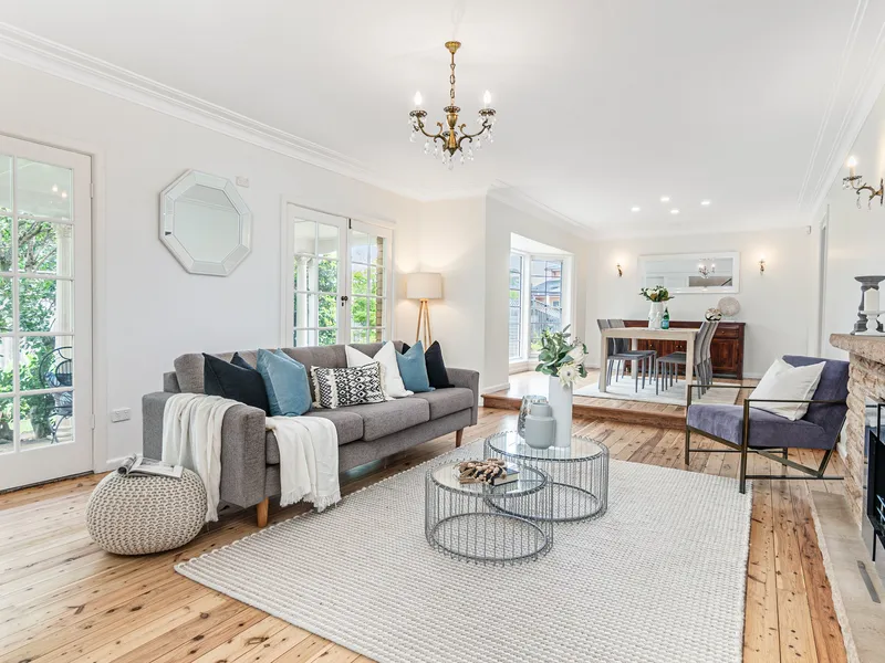 Renovated Spacious Home in Matthew Pearce School Catchment