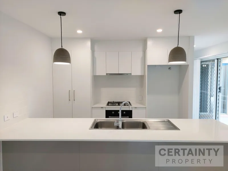 Lovely brand new home in Ripley for rent