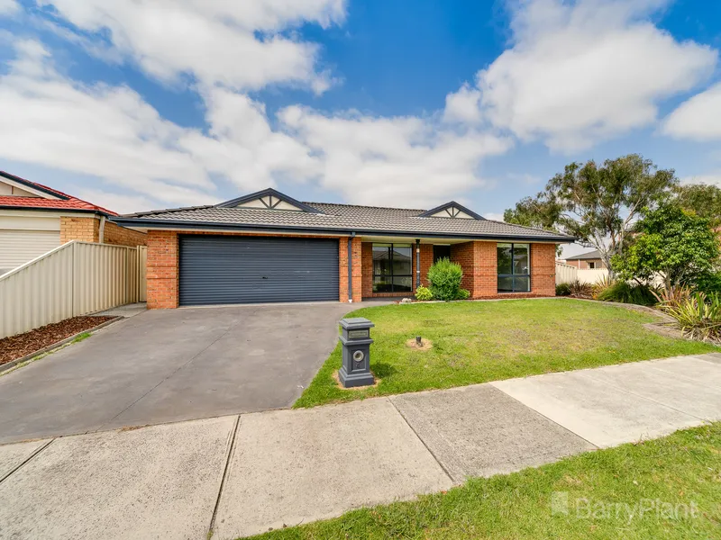 Exquisite 4-Bedroom Haven on 605m2!!