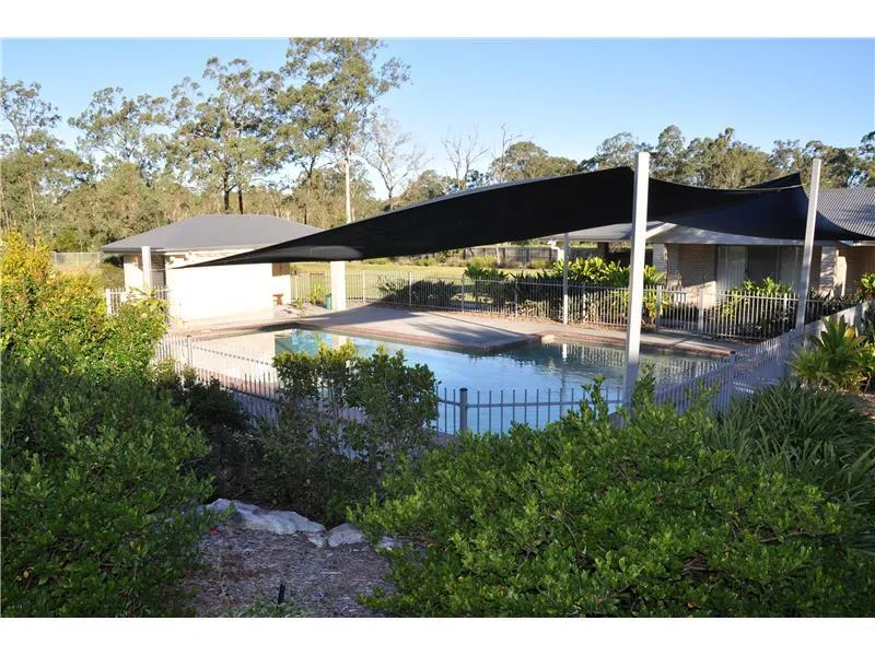 Get a Townhouse in Lincoln Green complex.