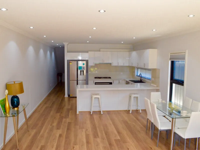 Beautiful large house in top location with easy access to CBD