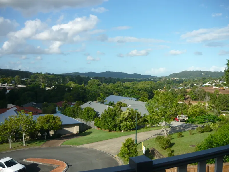 Large Family home with everything you need, centrally located on the Sunshine Coast!