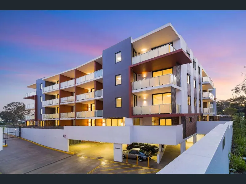 Great Location Luxury Unit