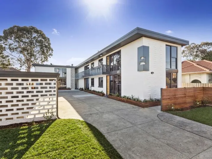 Freshly updated ground floor gem!