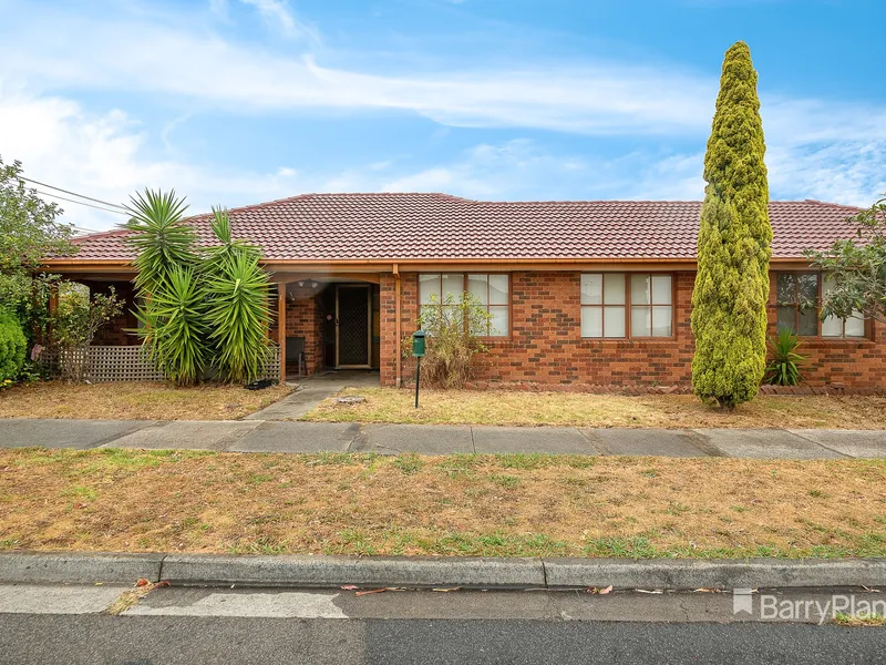 Huntly – You've found your family home on a BIG corner block.