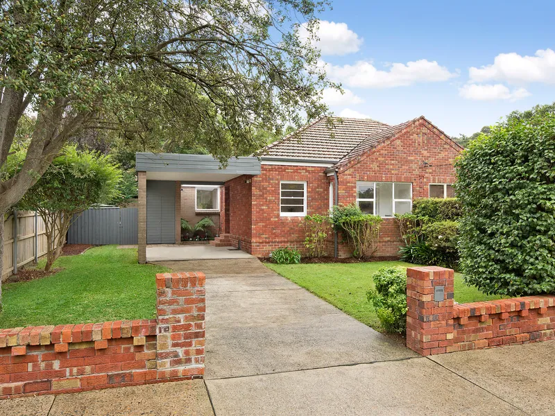 Sensational semi in a blue-ribbon setting